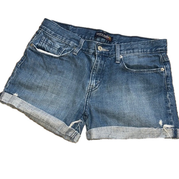 Levi’s Distressed Cuff Denim Jean Shorts Size 7 - Picture 1 of 15